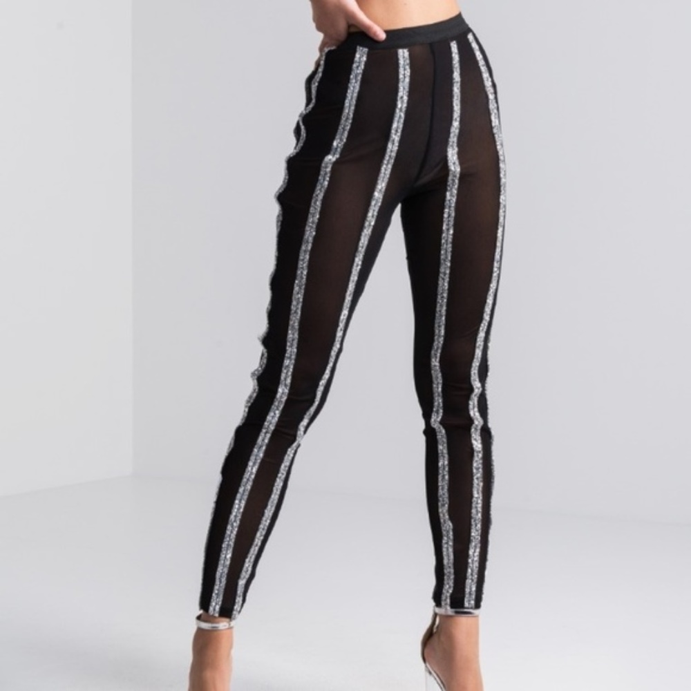Wonders Of The World Striped Glitter Leggings